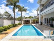 Casa / Sobrado em Condomínio para Venda em Santana de...