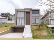 Casa / Sobrado em Condomínio para Venda em Santana de...