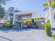 Casa / Sobrado em Condomínio para Venda em Santana de...