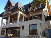 Casa / Sobrado em Condomínio para Venda em Santana de...