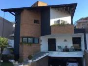 Casa / Sobrado em Condomínio para Venda em Santana de...