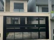 Casa / Sobrado em Condomínio para Venda em Santana de...