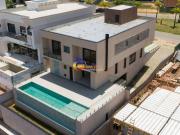 Casa / Sobrado em Condomínio para Venda em Santana de...