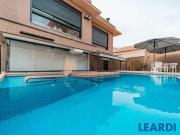 Casa / Sobrado em Condomínio para Venda em Santana de...