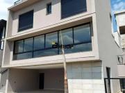 Casa / Sobrado em Condomínio para Venda em Santana de...