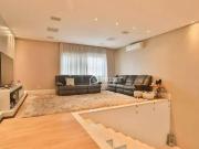 Casa / Sobrado em Condomínio para Venda em Santana de...