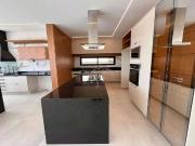 Casa / Sobrado em Condomínio para Venda em Santana de...