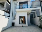 Casa / Sobrado em Condomínio para Venda em Santana de...