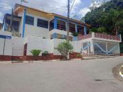 Casa / Sobrado em Condomínio para Venda em Santana de...