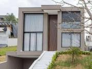 Casa / Sobrado em Condomínio para Venda em Santana de...