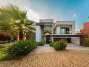 Casa / Sobrado em Condomínio para Venda em Santana de...