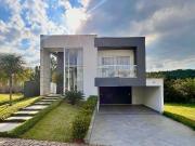 Casa / Sobrado em Condomínio para Venda em Santana de...