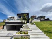 Casa / Sobrado em Condomínio para Venda em Santana de...