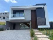 Casa / Sobrado em Condomínio para Venda em Santana de...