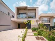 Casa / Sobrado em Condomínio para Venda em Santana de...