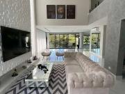 Casa / Sobrado em Condomínio para Venda em Santana de...