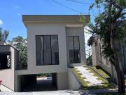 Casa / Sobrado em Condomínio para Venda em Santana de...