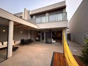 Casa / Sobrado em Condomínio para Venda em Santana de...