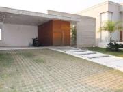 Casa / Sobrado em Condomínio para Venda em Santana de...