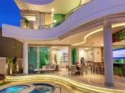 Casa / Sobrado em Condomínio para Venda em Santana de...