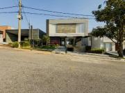 Casa / Sobrado em Condomínio para Venda em Santana de...