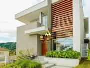 Casa / Sobrado em Condomínio para Venda em Santana de...