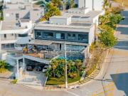 Casa / Sobrado em Condomínio para Venda em Santana de...