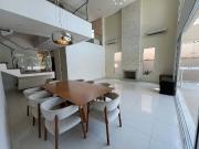 Casa / Sobrado em Condomínio para Venda em Santana de...