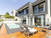 Casa / Sobrado em Condomínio para Venda em Santana de...