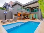 Casa / Sobrado em Condomínio para Venda em Santana de...