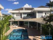 Casa / Sobrado em Condomínio para Venda em Santana de...