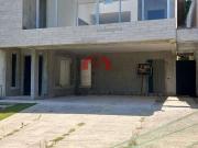 Casa / Sobrado em Condomínio para Venda em Santana de...