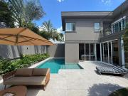 Casa / Sobrado em Condomínio para Venda em Santana de...