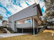 Casa / Sobrado em Condomínio para Venda em Santana de...