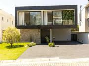 Casa / Sobrado em Condomínio para Venda em Santana de...