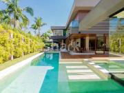 Casa / Sobrado em Condomínio para Venda em Santana de...