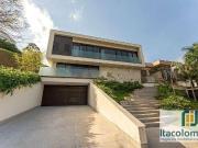 Casa / Sobrado em Condomínio para Venda em Santana de...