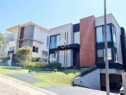 Casa / Sobrado em Condomínio para Venda em Santana de...