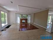 Casa / Sobrado em Condomínio para Venda em Santana de...