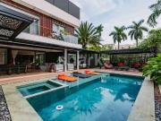 Casa / Sobrado em Condomínio para Venda em Santana de...