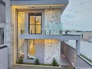 Casa / Sobrado em Condomínio para Venda em Santana de...