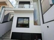 Casa / Sobrado em Condomínio para Venda em Santana de...