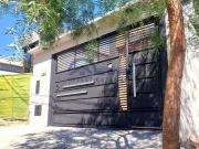 Casa / Sobrado em Condomínio para Venda em Santana de...