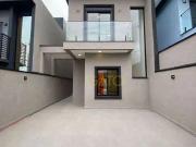 Casa / Sobrado em Condomínio para Venda em Santana de...