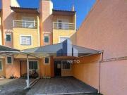 Casa / Sobrado em Condomínio para Venda em Santo...