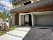 Casa / Sobrado em Condomínio para Venda em Senador...