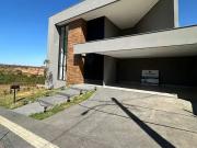 Casa / Sobrado em Condomínio para Venda em Senador...