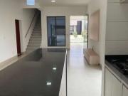 Casa / Sobrado em Condomínio para Venda em Senador...