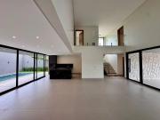 Casa / Sobrado em Condomínio para Venda em Senador...