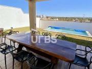 Casa / Sobrado em Condomínio para Venda em Senador...